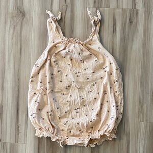 Rylee + Cru 18-24 month Cream Floral Romper